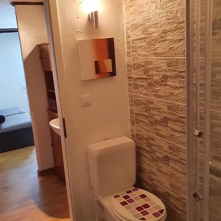 Le Petit Beurre De Cacahuete Et Le Poivre Et Sel *