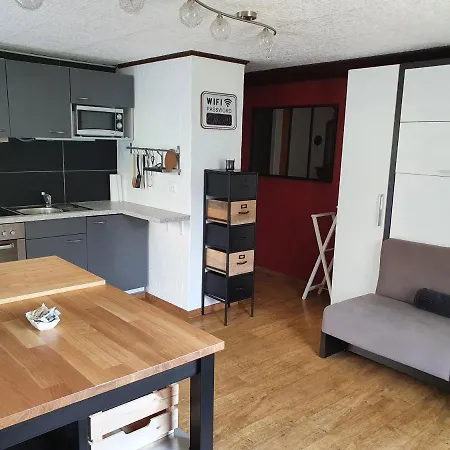 Apartment Le Petit Beurre De Cacahuete Et Le Poivre Et Sel