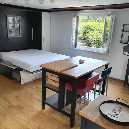 Apartment Le Petit Beurre De Cacahuete Et Le Poivre Et Sel *