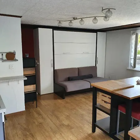 Apartment Le Petit Beurre De Cacahuete Et Le Poivre Et Sel *