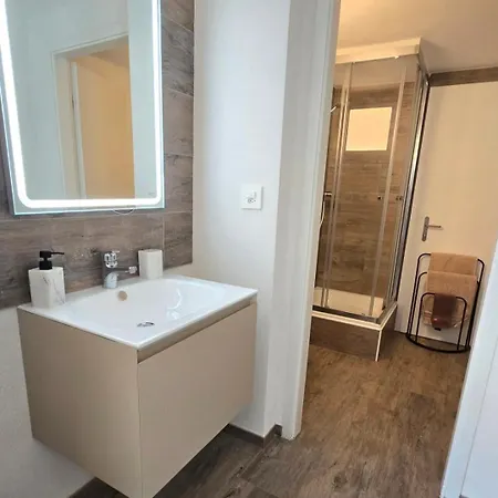 Le Petit Beurre De Cacahuete Et Le Poivre Et Sel Fully