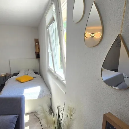 Lägenhet Le Petit Beurre De Cacahuete Et Le Poivre Et Sel *