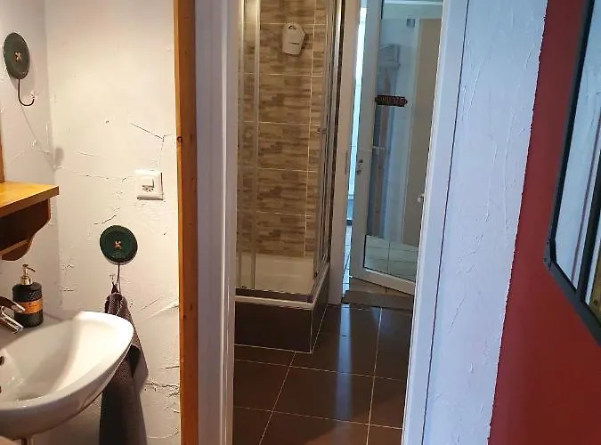 Le Petit Beurre De Cacahuète Et Le Café De Paris Fully