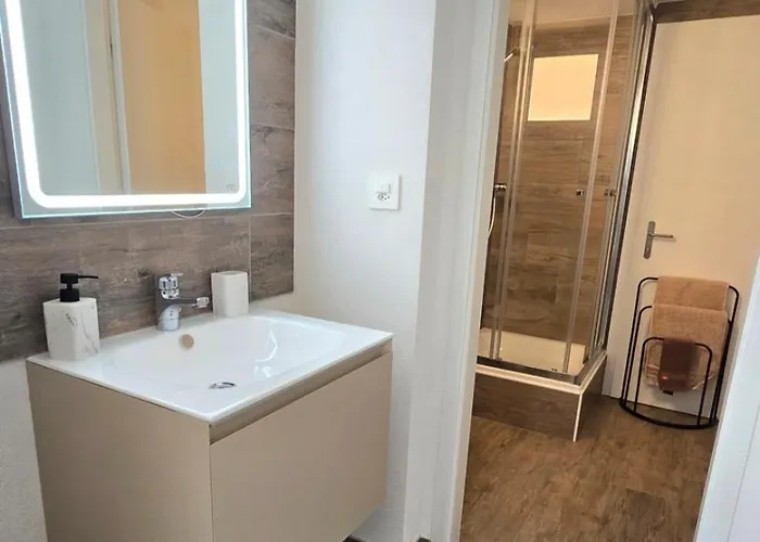 Le Petit Beurre De Cacahuete Et Le Poivre Et Sel Fully