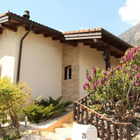 Le Petit Beurre De Cacahuete Et Le Poivre Et Sel *